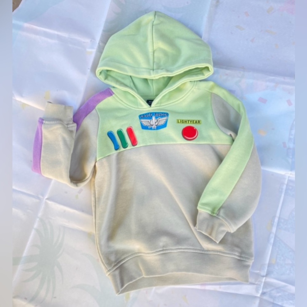 Buzz Lightyear Toy Story hoodie , 3Y